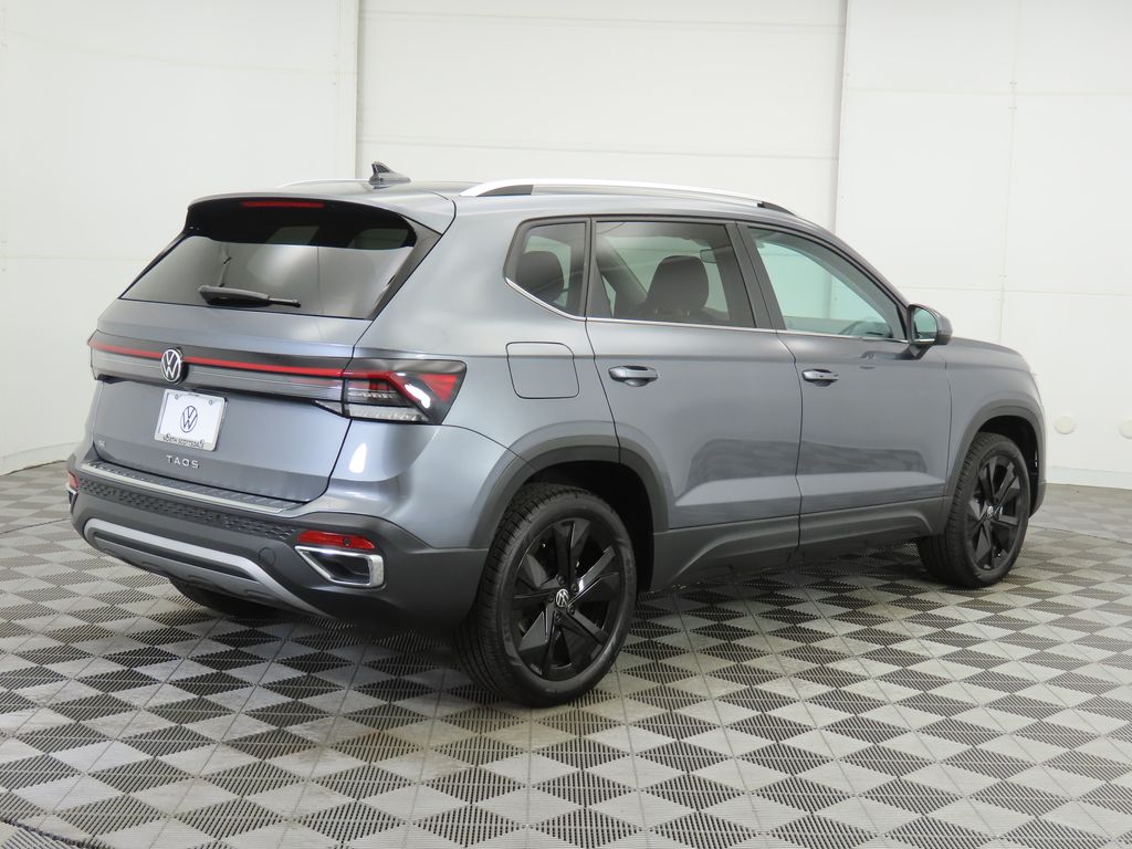 Thumbnail: 2025 Volkswagen Taos - 5