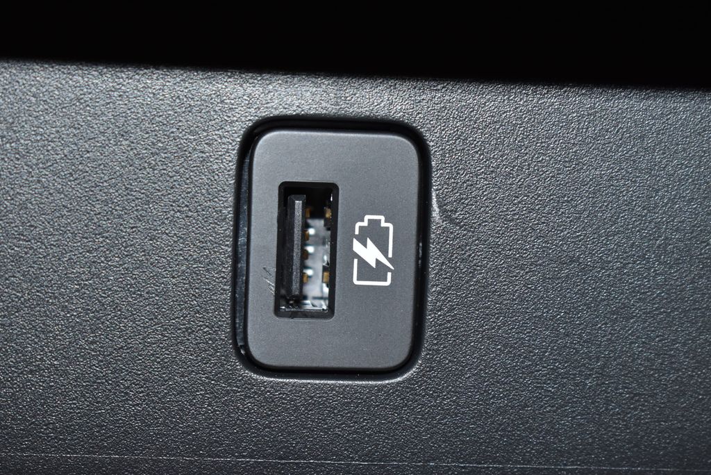 Thumbnail: 2025 Nissan Sentra - 31