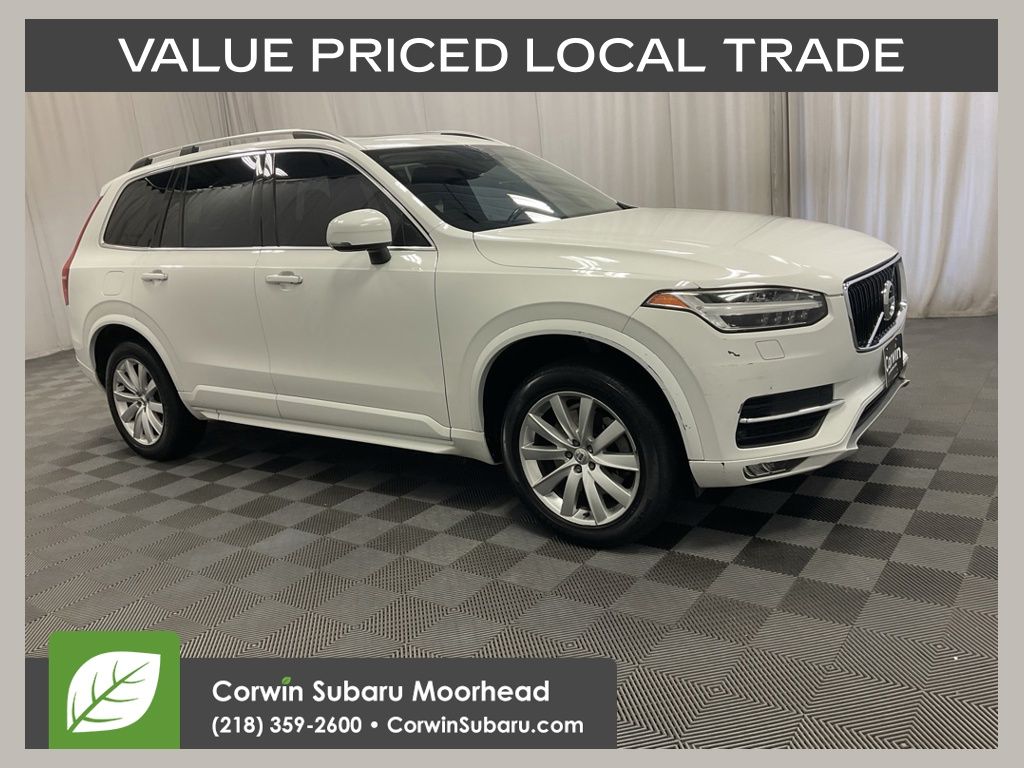 2016 Volvo XC90 T6 Momentum AWD