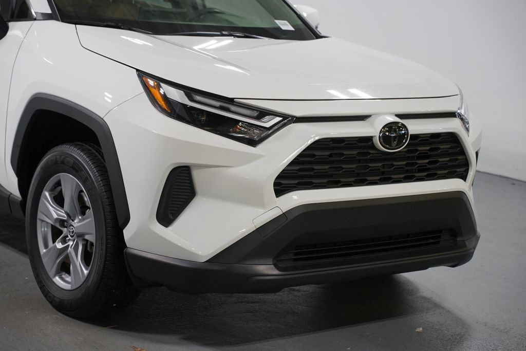 Thumbnail: 2025 Toyota RAV4 - 4