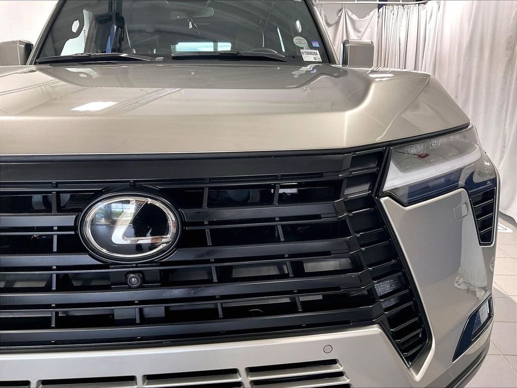 2024 Lexus GX — photo 33