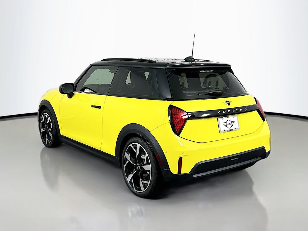 2025 MINI Cooper S 7