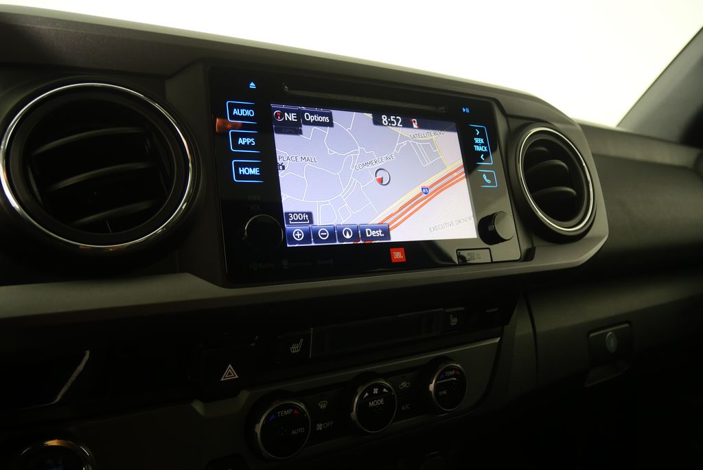 Thumbnail: 2016 Toyota Tacoma - 25