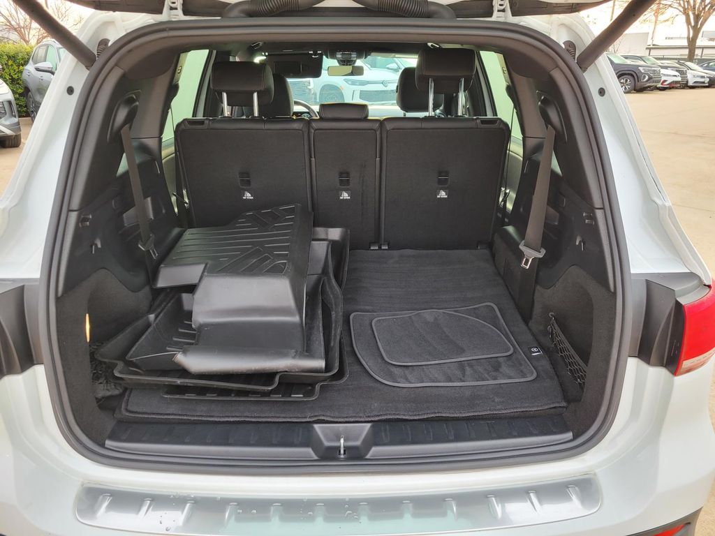 used 2022 Mercedes-Benz GLB car, priced at $32,300