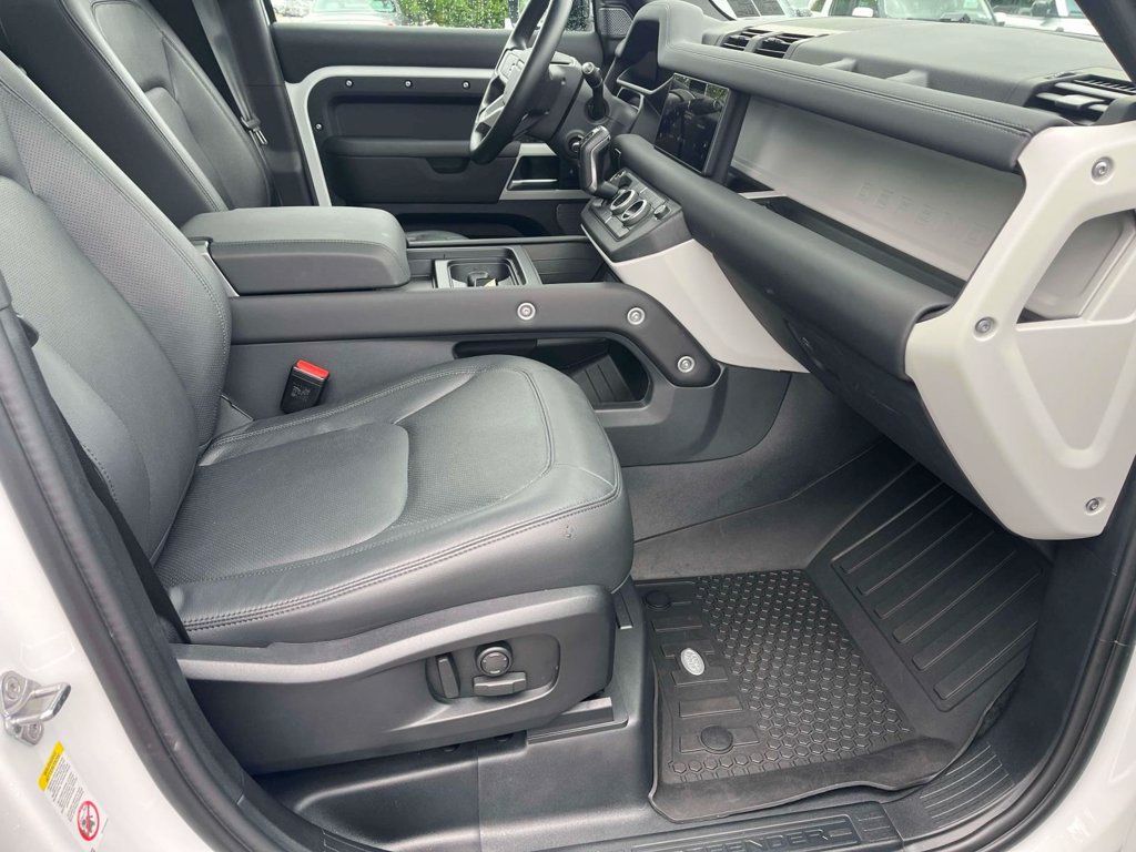 Certified Used 2024 Black Land Rover S image 15