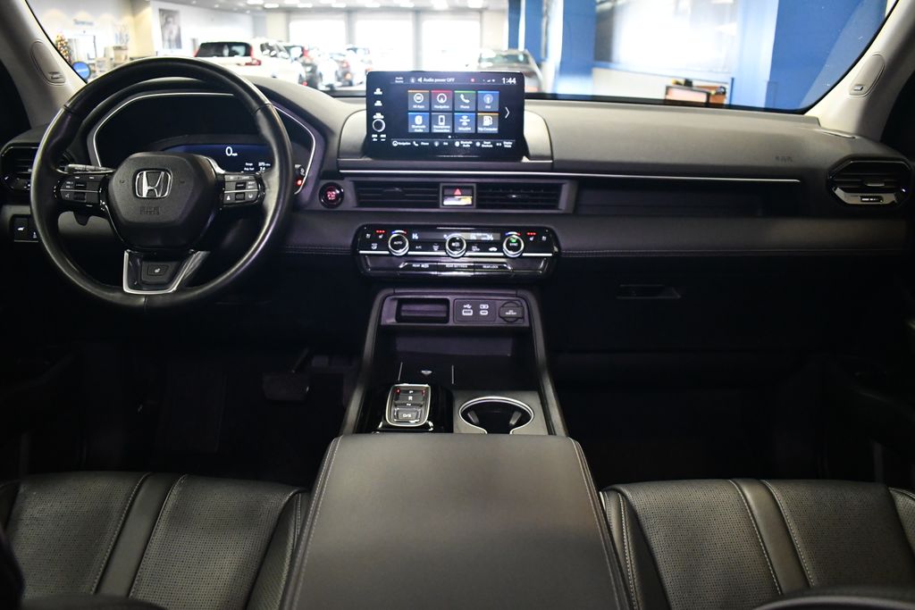 Thumbnail: 2023 Honda Pilot - 16