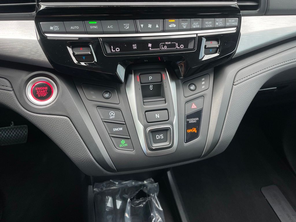 Thumbnail: 2026 Honda Odyssey - 18