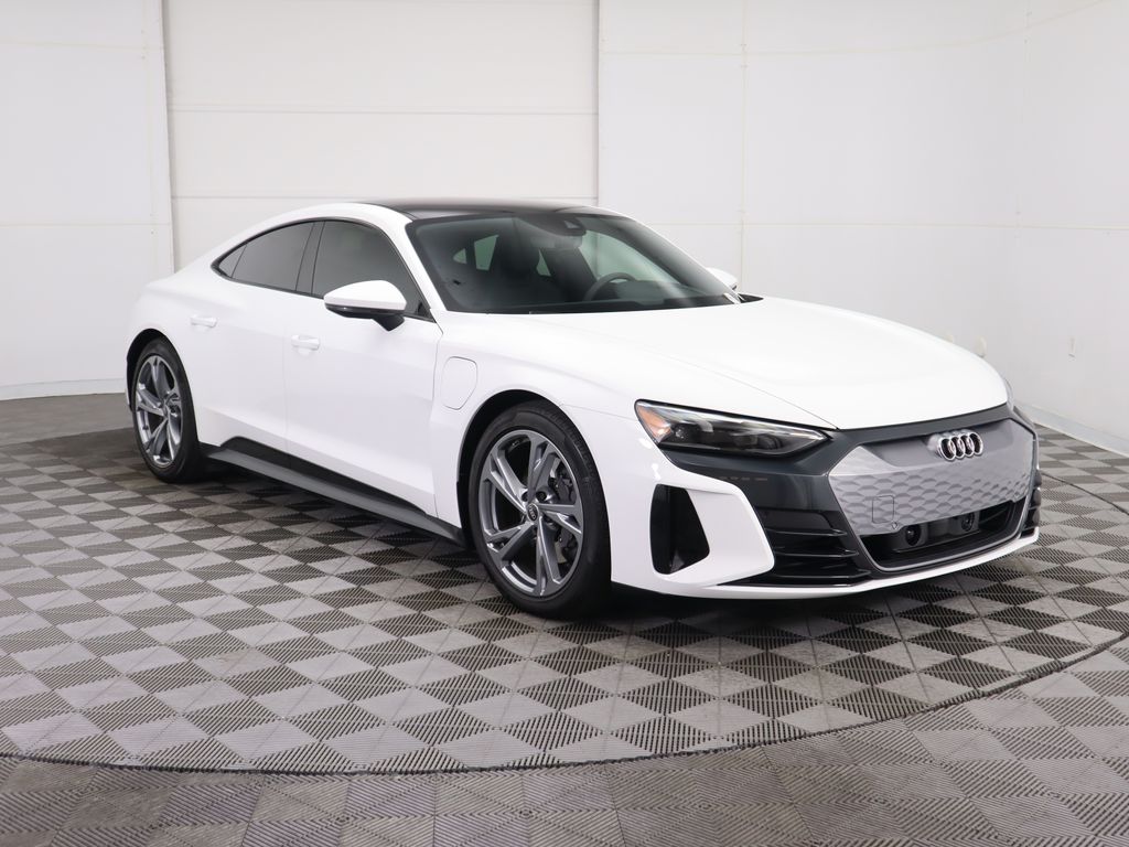 2022 Audi e-tron GT Premium Plus 3