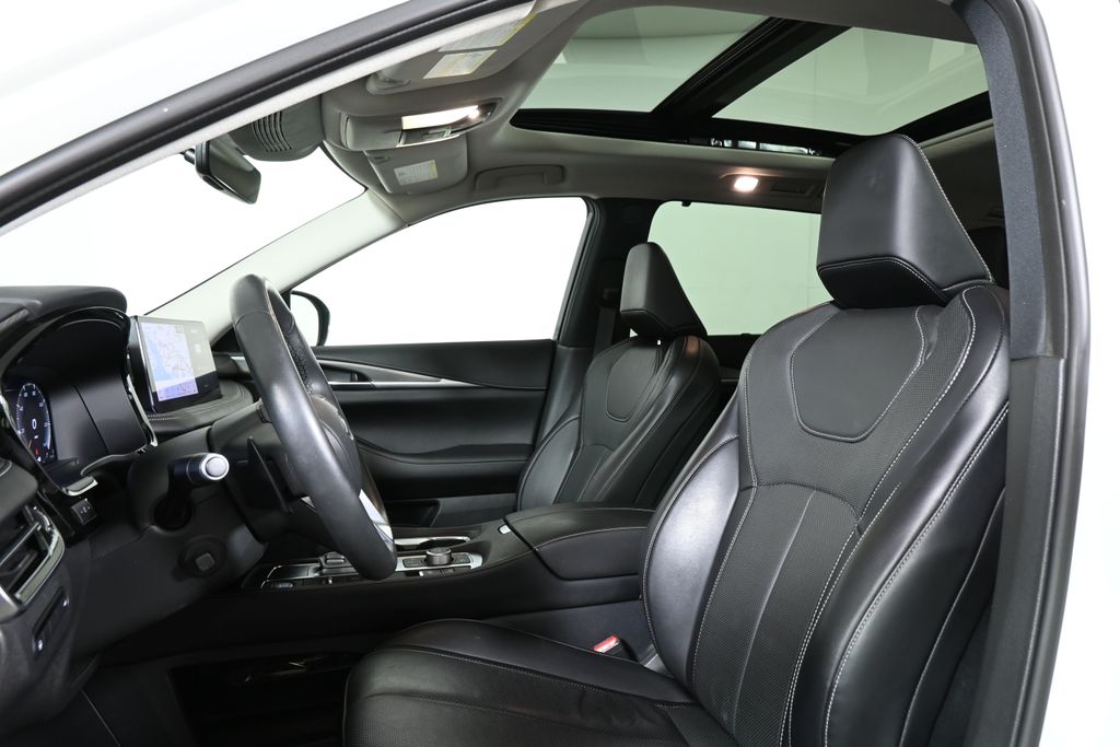 Thumbnail: 2023 INFINITI QX60 - 14