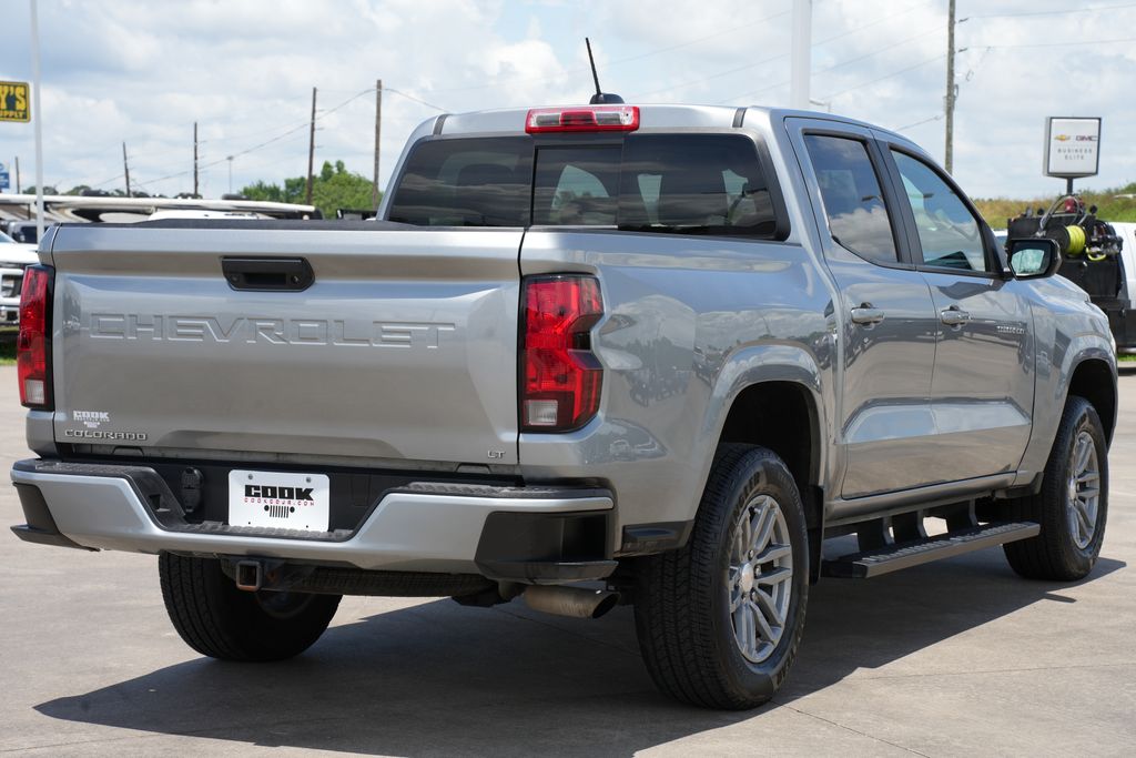 2024 Chevrolet Colorado LT - 2