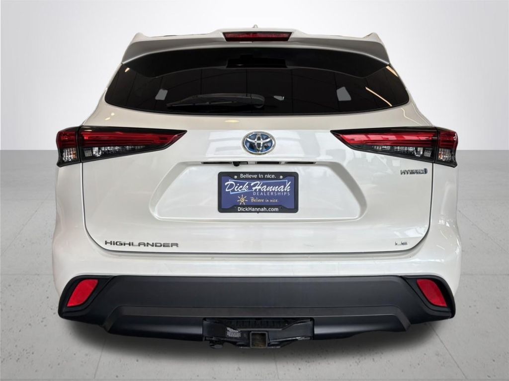 2021 Toyota Highlander Hybrid LE