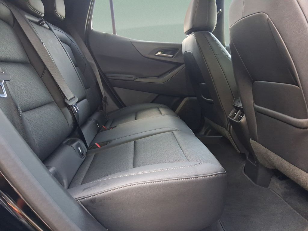 Used 2025 Black Chevrolet LT image 27