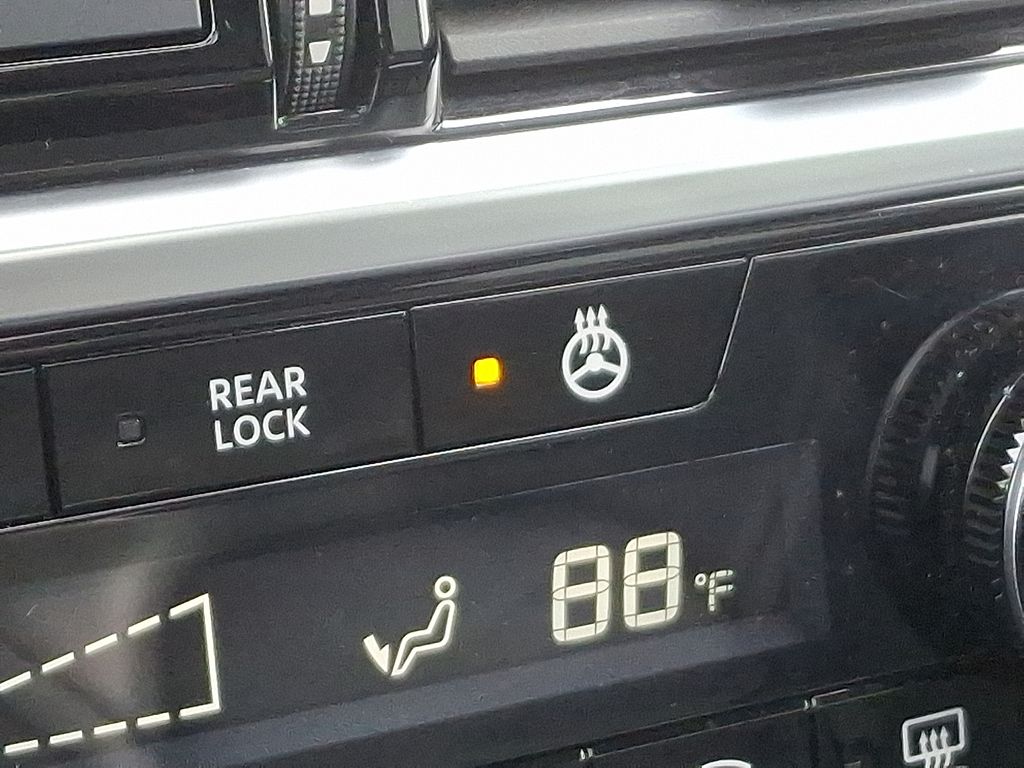 Thumbnail: 2023 Nissan Pathfinder - 27