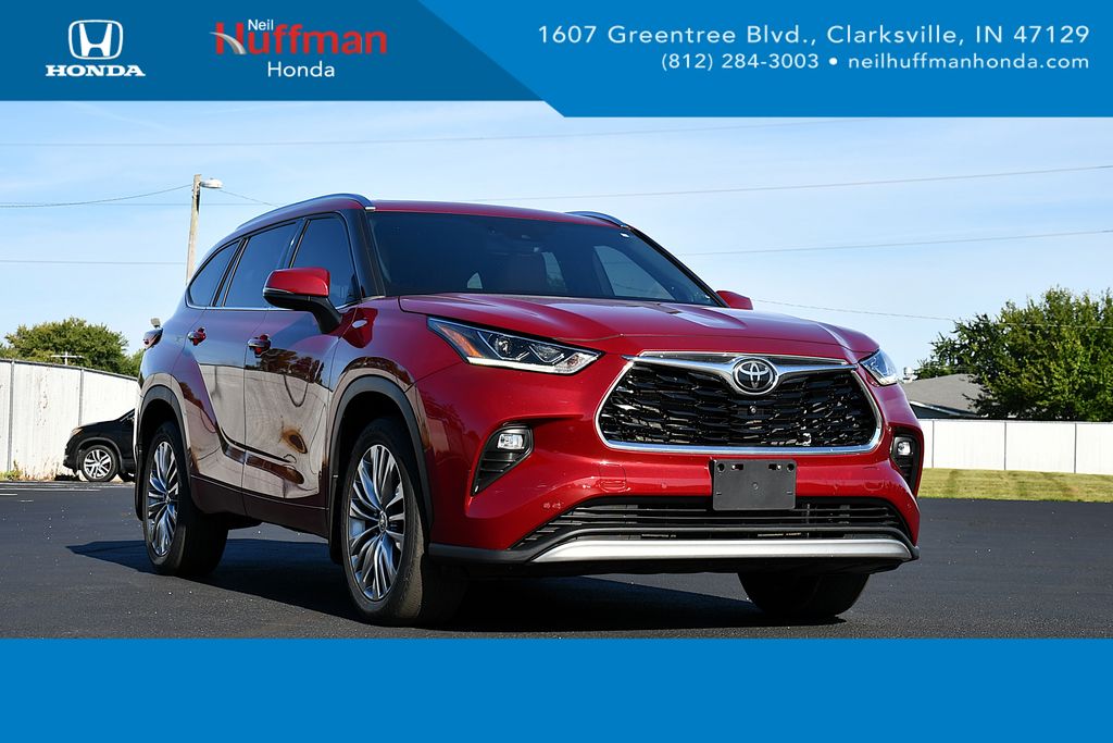  2021 Toyota Highlander Platinum AWD   