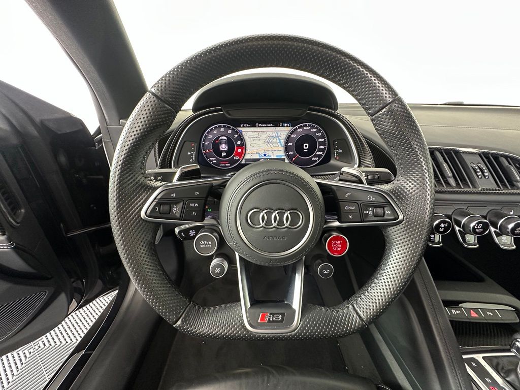 Thumbnail: 2018 Audi R8 - 24