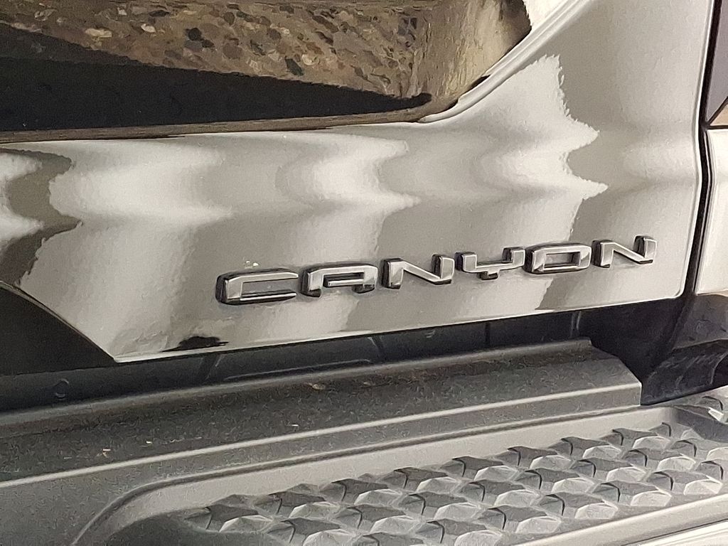 Thumbnail: 2024 GMC Canyon - 28