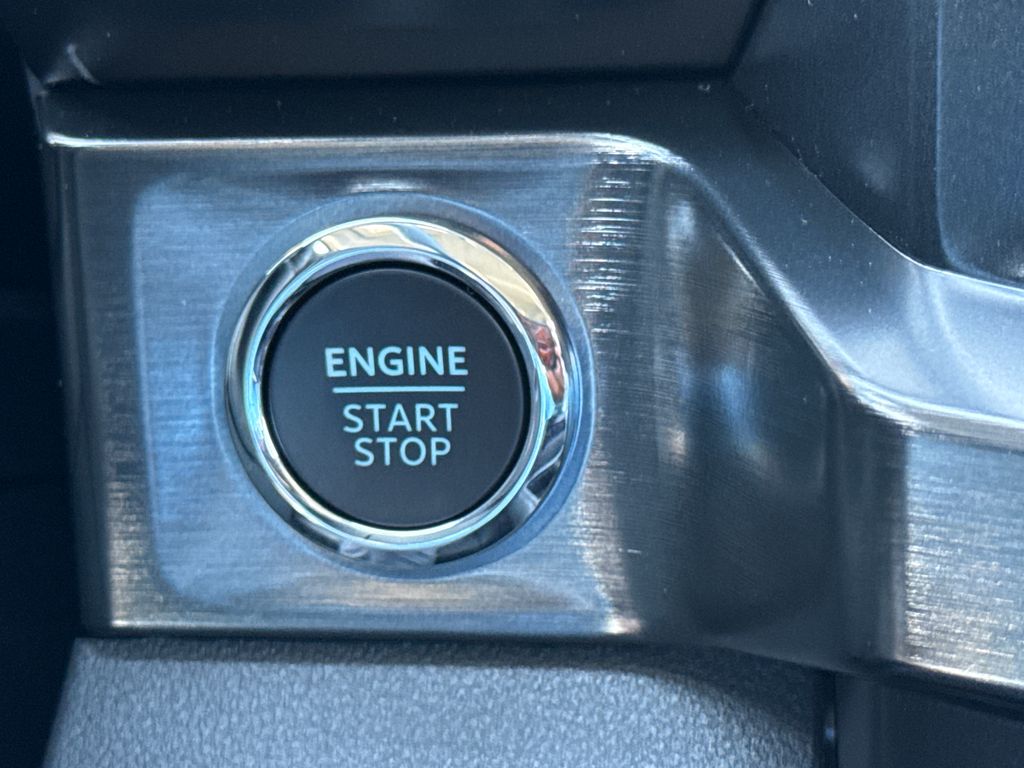 New 2026 Gray Ford Lariat image 24