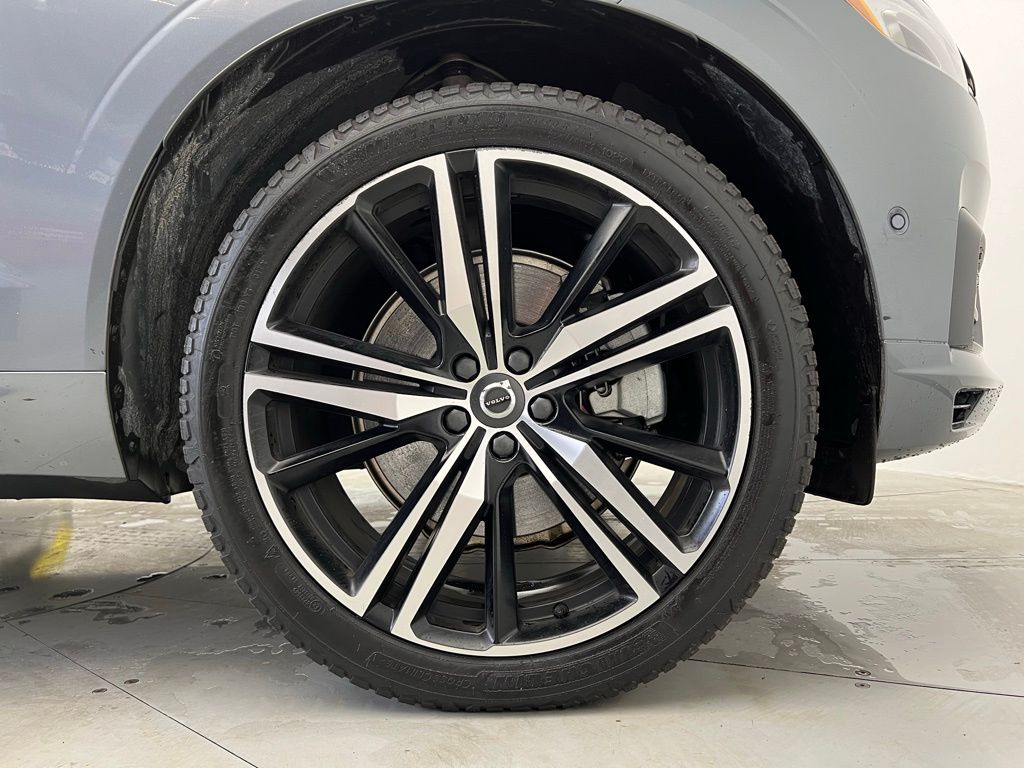 Thumbnail: 2021 Volvo XC60 - 23