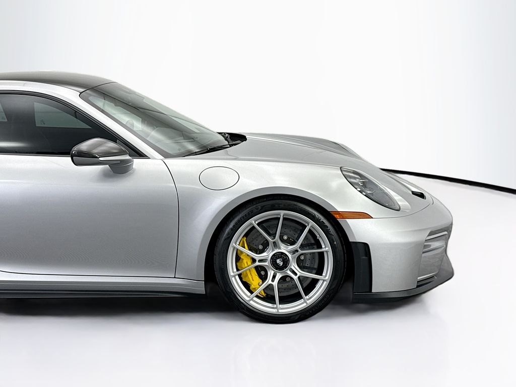 Thumbnail: 2026 Porsche 911 - 11