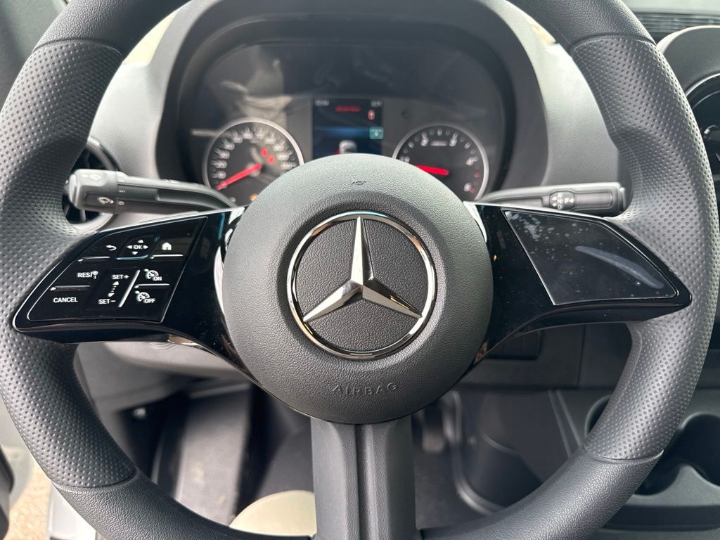 Thumbnail: 2026 Mercedes-Benz Sprinter - 18