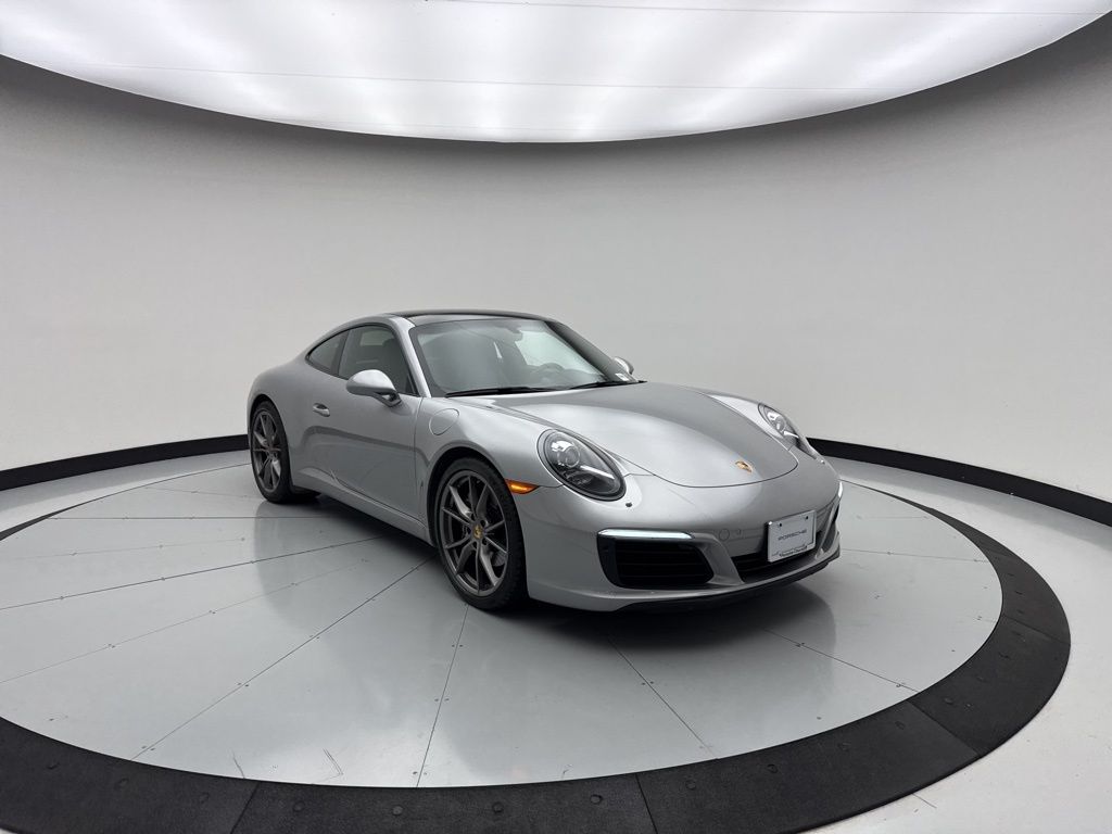 Thumbnail: 2017 Porsche 911 - 3