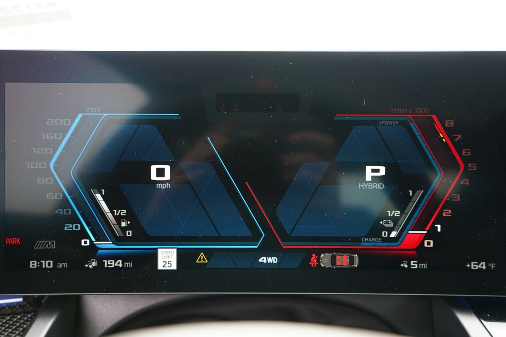 Thumbnail: 2026 BMW M5 - 20