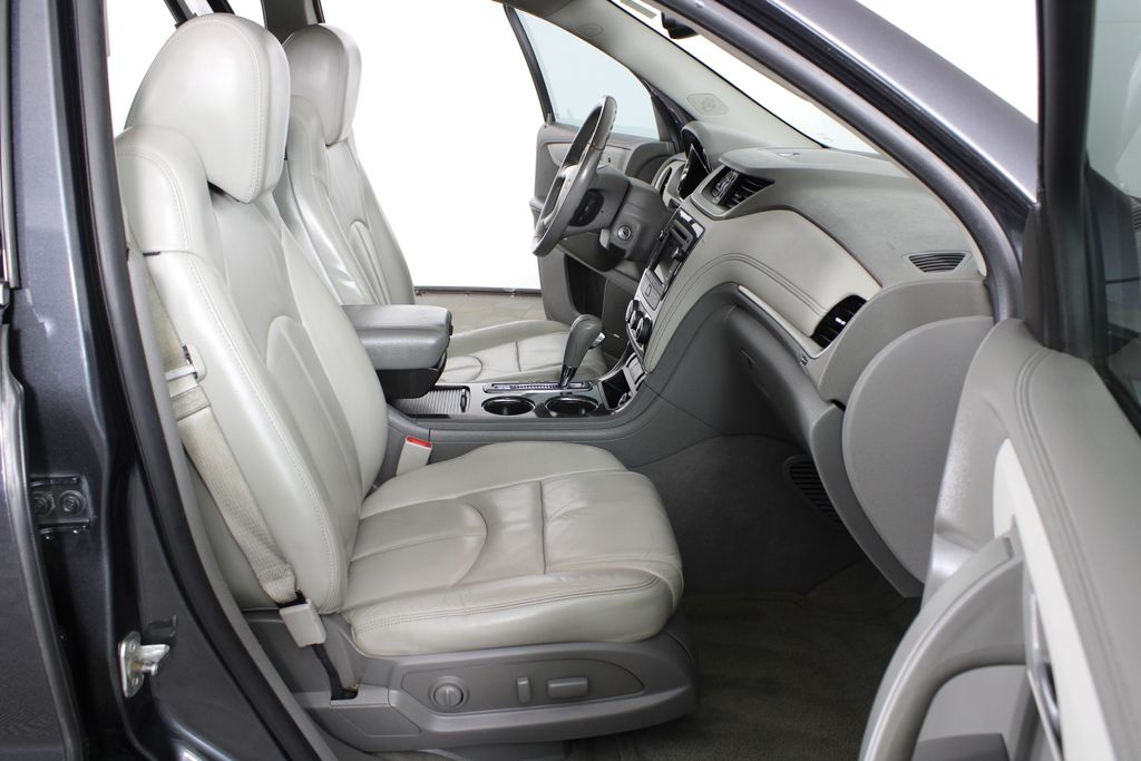 Used 2013 Chevrolet Traverse for sale in 