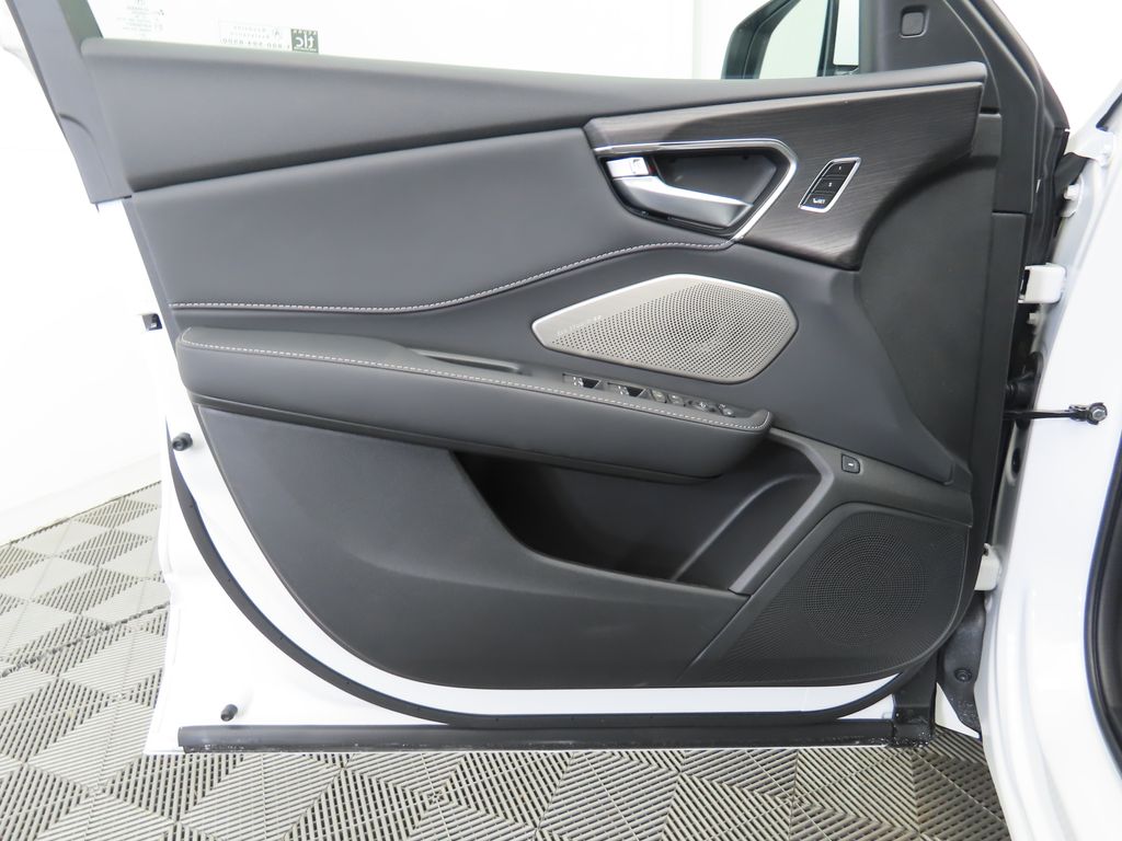 Thumbnail: 2026 Acura RDX - 24