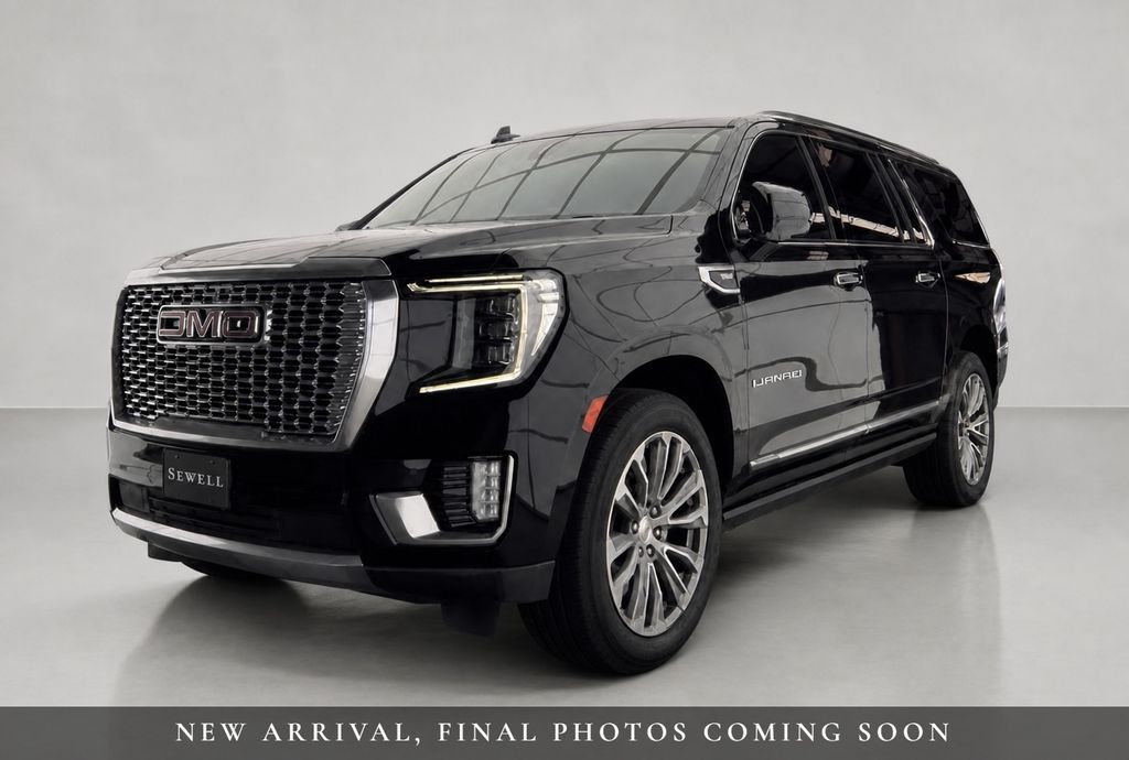  2022 GMC Yukon XL Denali RWD   