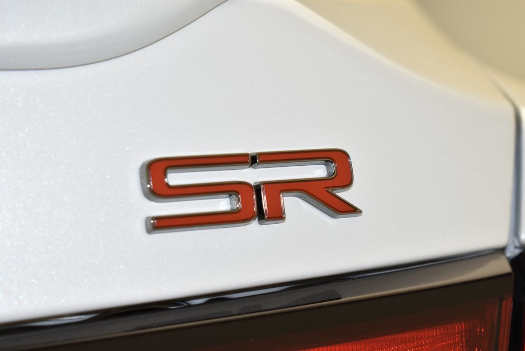 2025 Nissan Sentra SR 10