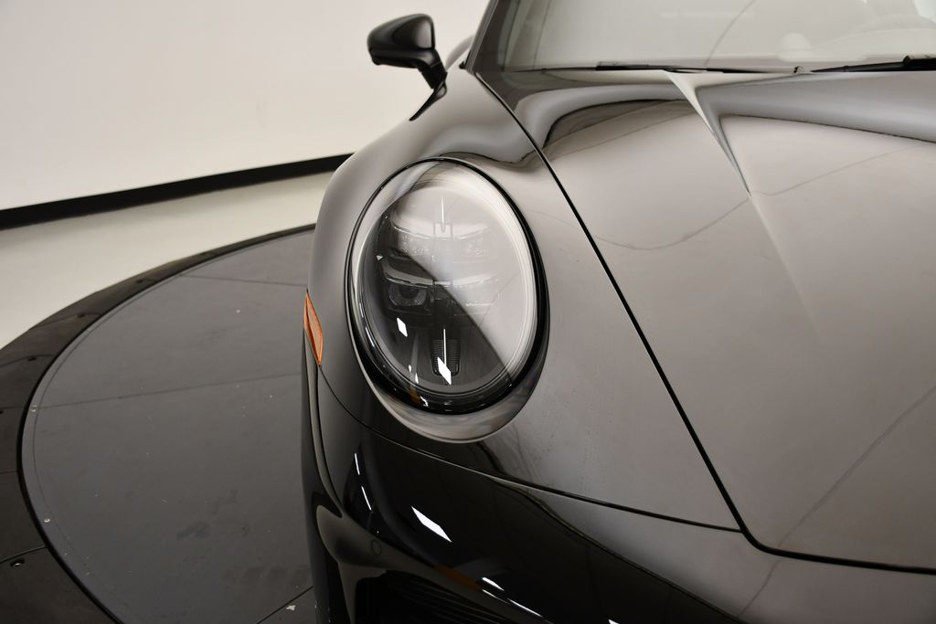 Thumbnail: 2025 Porsche 911 - 12
