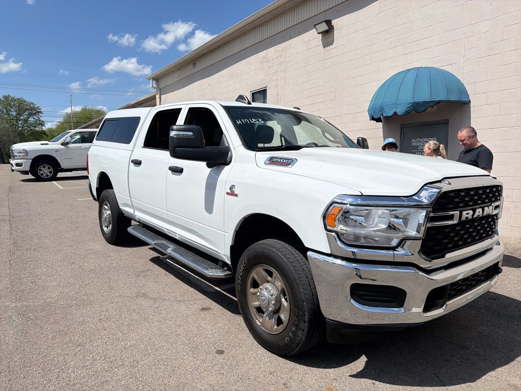 Bright White Clearcoat 2024 RAM 3500 Tradesman Crew Cab 4WD Pickup Truck Four-Wheel Drive 6-Speed Automatic