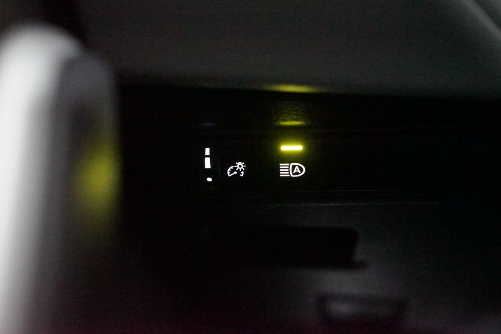 Thumbnail: 2025 Toyota Corolla Cross - 22