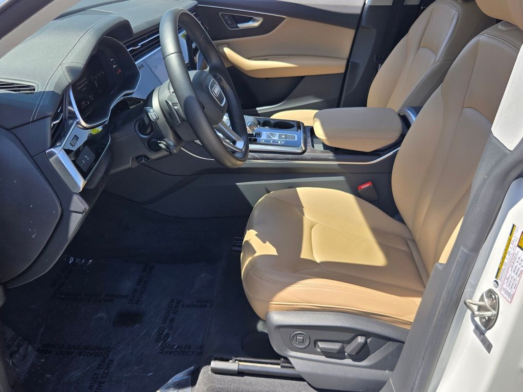2023 Audi Q8 - $38,735