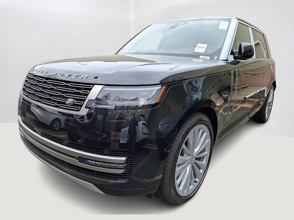 2025 Land Rover Range Rover SE Hero Image