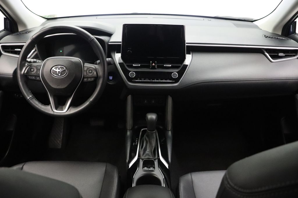 2024 Toyota Corolla Cross XLE 24