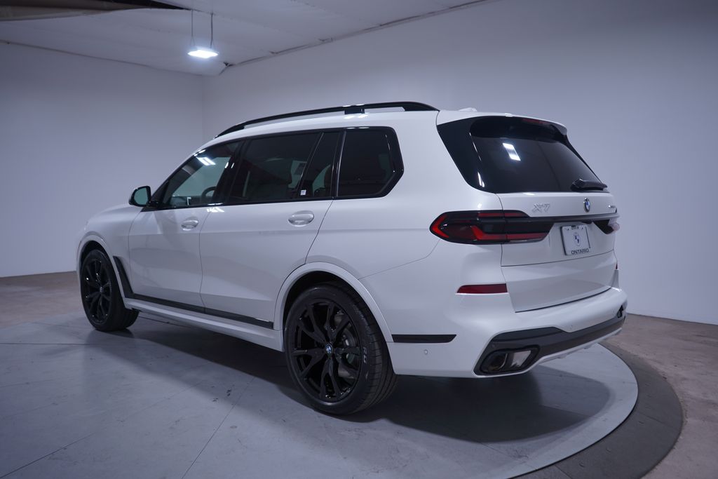 Thumbnail: 2026 BMW X5 - 3