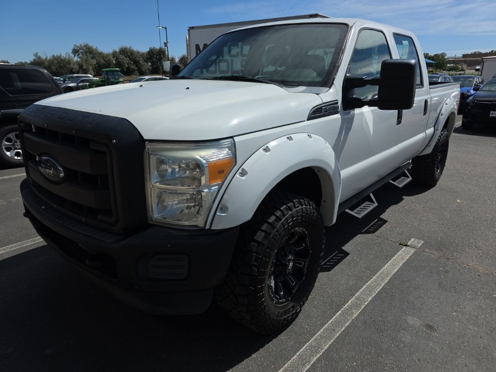 Oxford White 2014 Ford F-350 Super Duty Pickup Truck Four-Wheel Drive 6-Speed Automatic