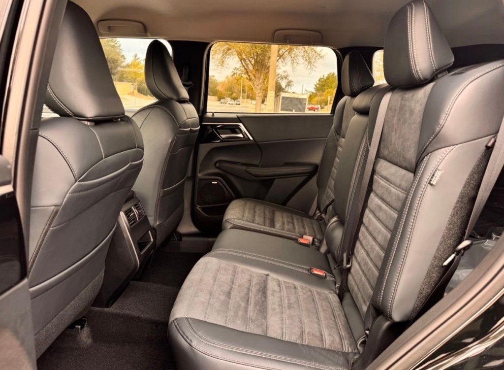 New 2026 Mitsubishi Outlander SUV