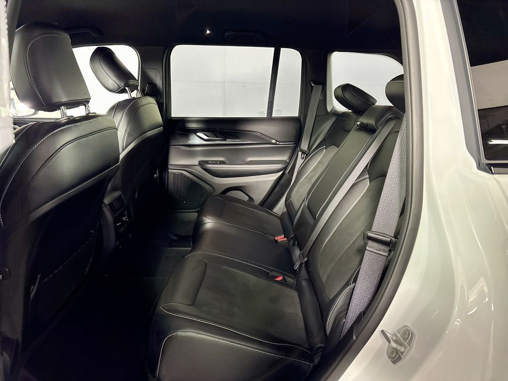 2023 Jeep Grand Cherokee Altitude X