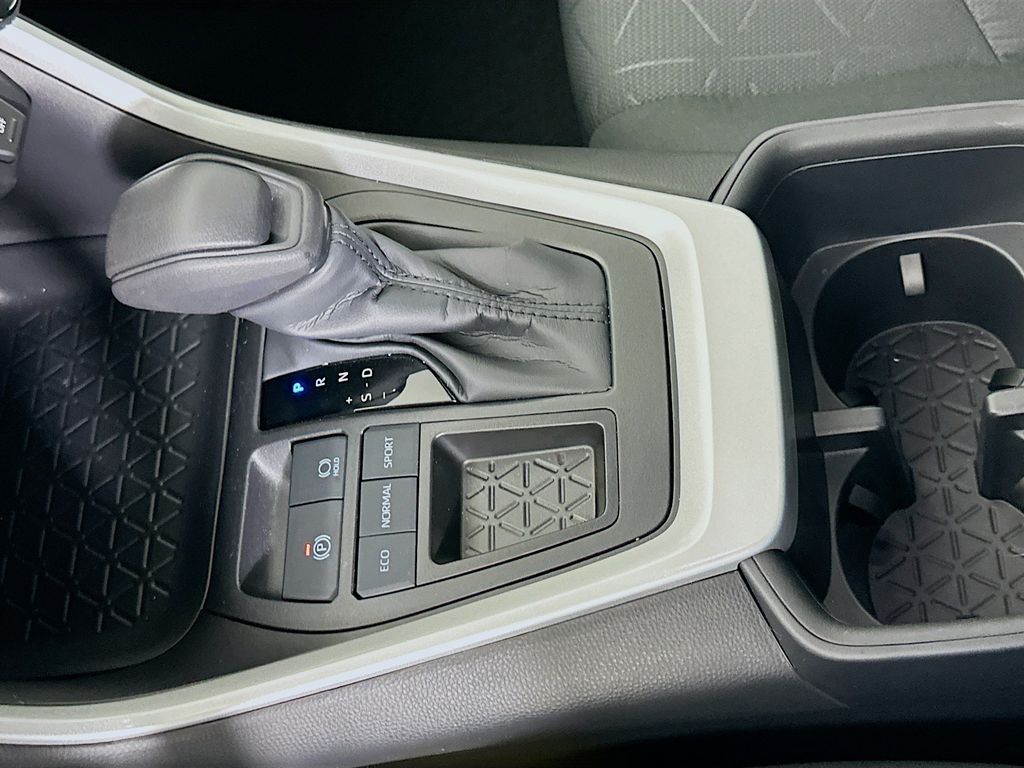 Thumbnail: 2025 Toyota RAV4 - 17