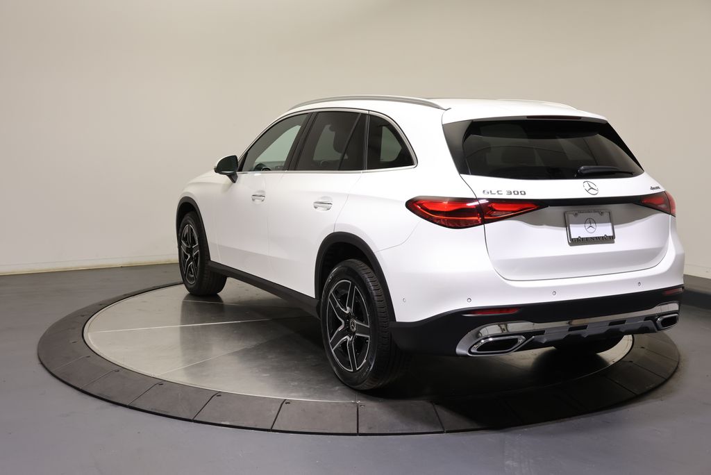 Thumbnail: 2027 Mercedes-Benz GLC - 5