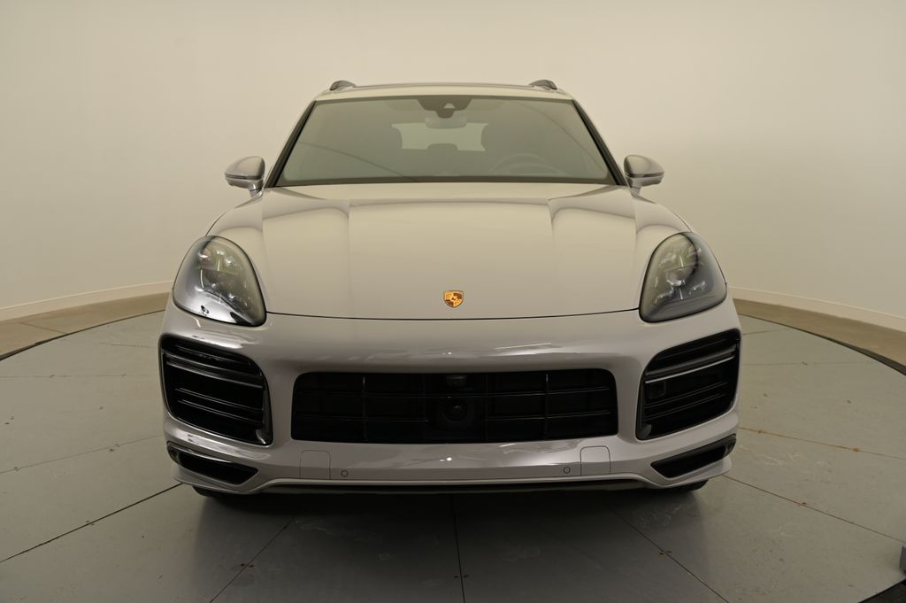 2023 Porsche Cayenne Turbo 10