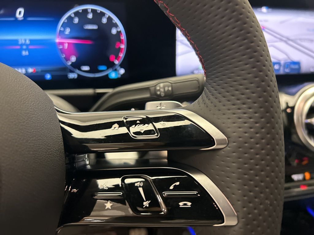 Thumbnail: 2025 Mercedes-Benz GLA - 15