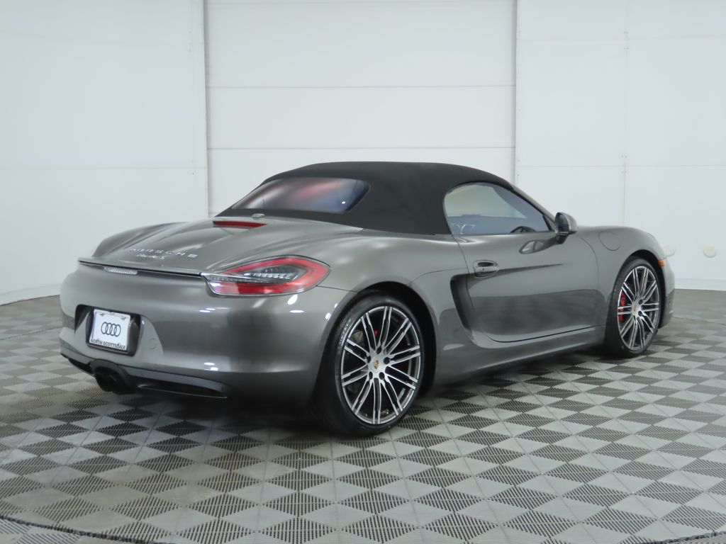 2015 Porsche Boxster S 13