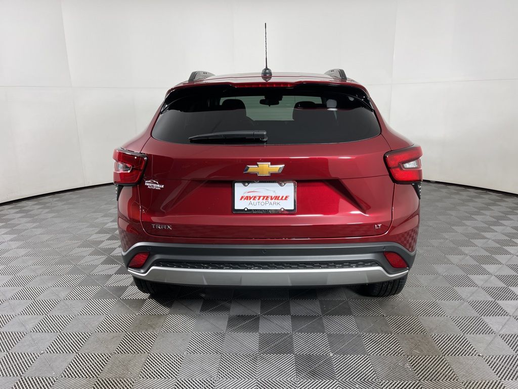 2025 Chevrolet Trax LT 9