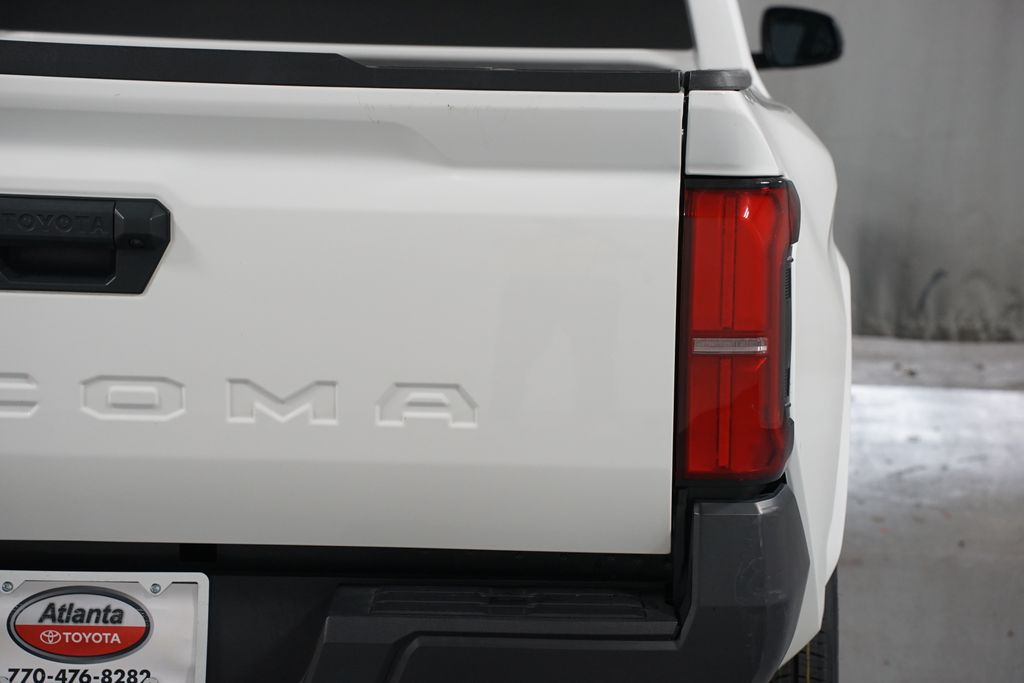 Thumbnail: 2024 Toyota Tacoma - 10
