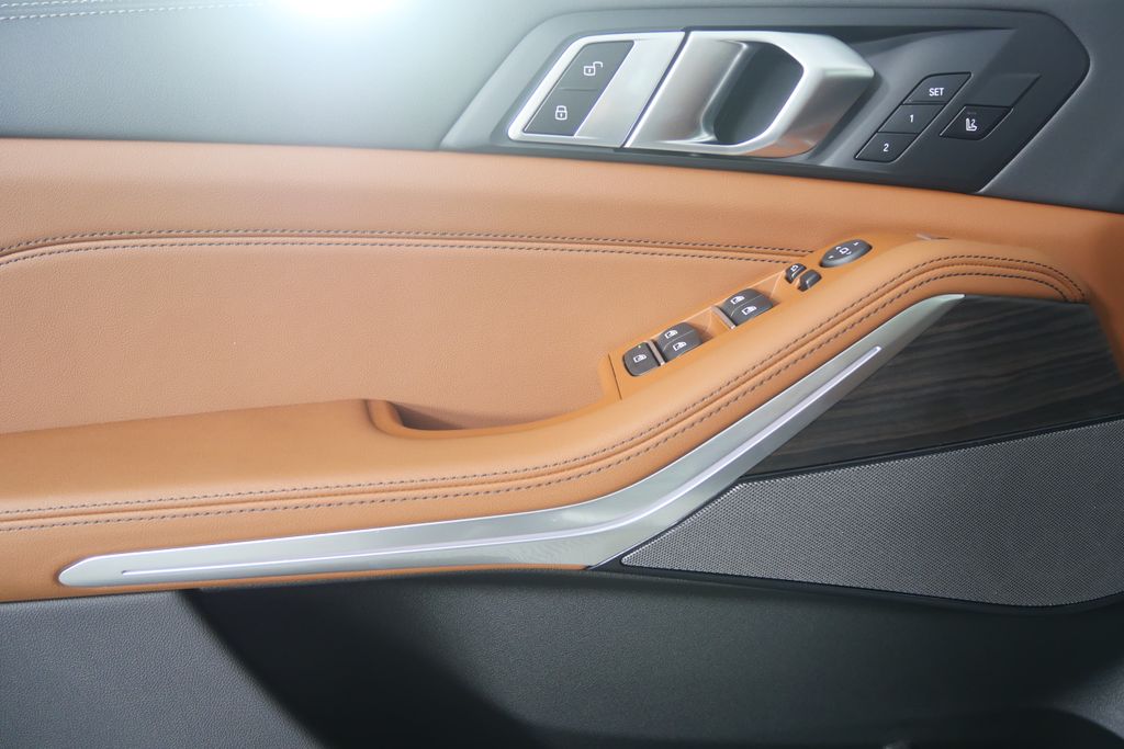 Thumbnail: 2026 BMW X5 - 8