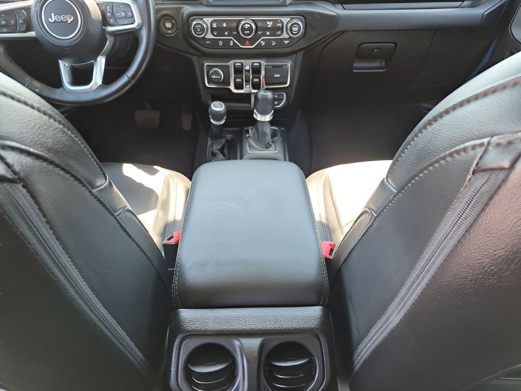 Used Car 2020 Jeep Wrangler  Unlimited Sahara For Sale Under $25,000 In Austin, Texas