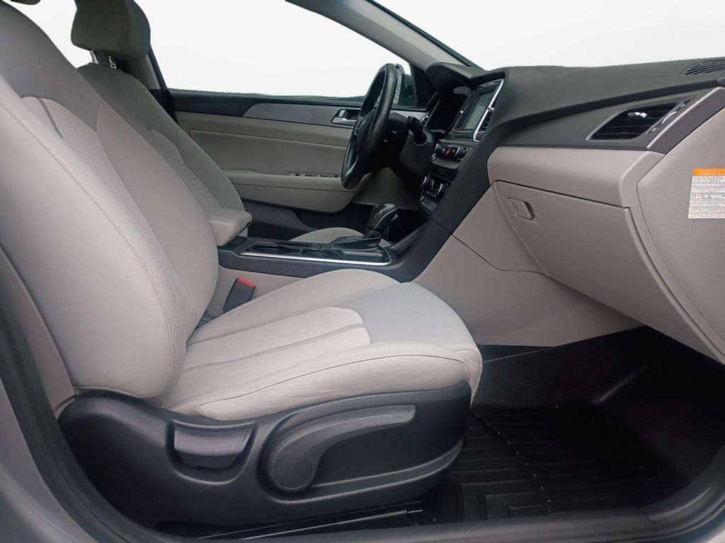 Used Car 2019 Hyundai Sonata Hybrid  Se For Sale Under $15,000 In Austin, Texas